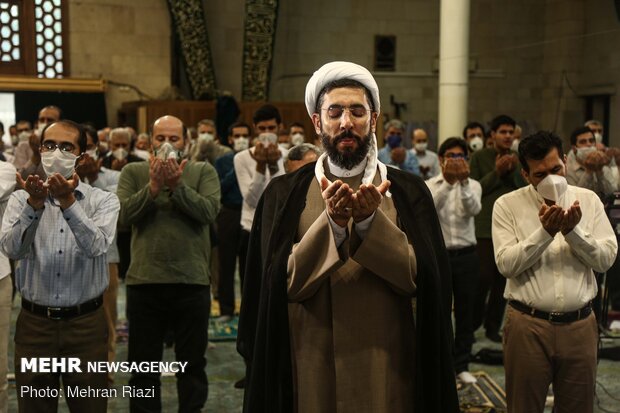 Eid al-Fitr prayers marked in Tehran University