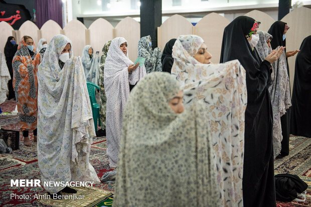 اقامه نماز عید فطر در شیراز