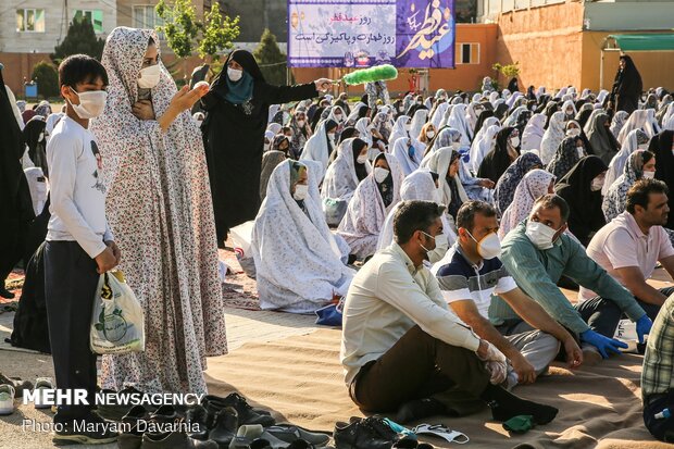 اقامه نماز عید سعید فطر درمصلی بجنورد