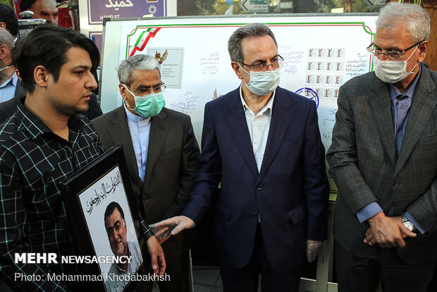 Statue of Fereshteh Mehr 'Angel of Compassion' unveiled in Tehran