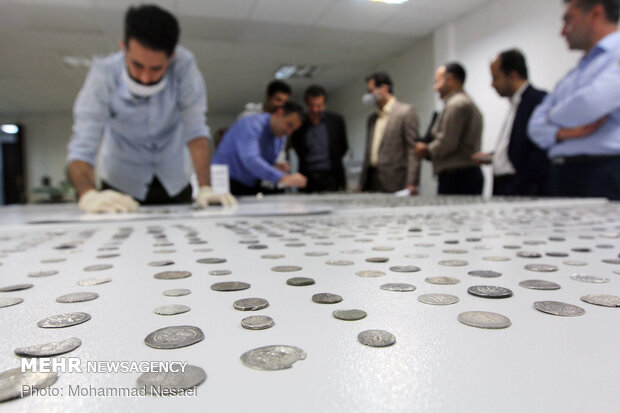 کشف  5هزار شی عتیقه از قاچاقچی حرفه‌ای در گلستان