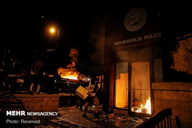 اعتراضات به قتل سیاهپوست غیر مسلح در "مینیاپولیس" آمریکا