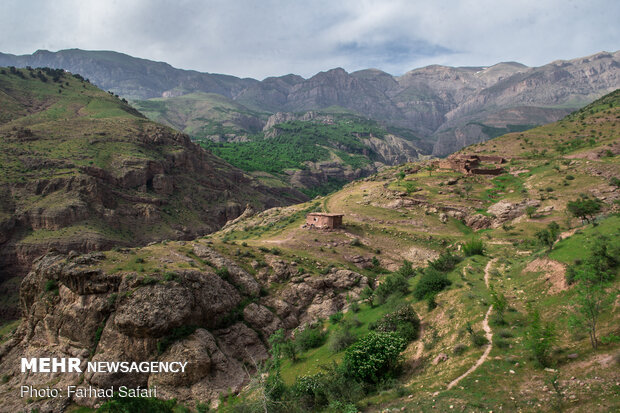 Nature of “Alamut” with breathtaking views in Qazvin 