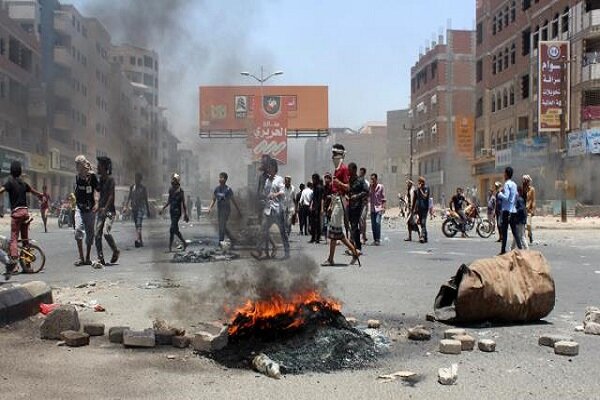 تظاهرات در عدن در اعتراض به افزایش قیمت سوخت