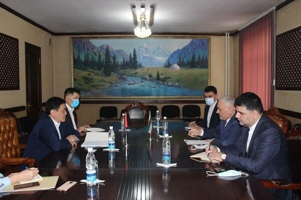 Iranian ambs. holds meeting with economy min. of Kyrgyzstan