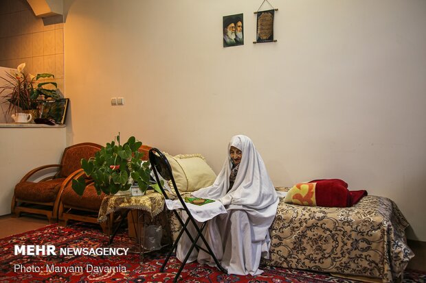 حقیقت همیشه زنده