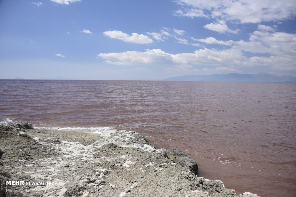 تراز دریاچه ارومیه ۵۵ سانتیمتر کاهش یافت