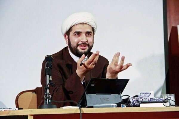امام، مبارزه با کفار را به فرهنگ عمومی جامعه تبدیل کرد
