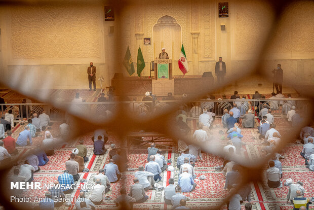 Friday Prayer in Shiraz after 100 days with health protocols in place