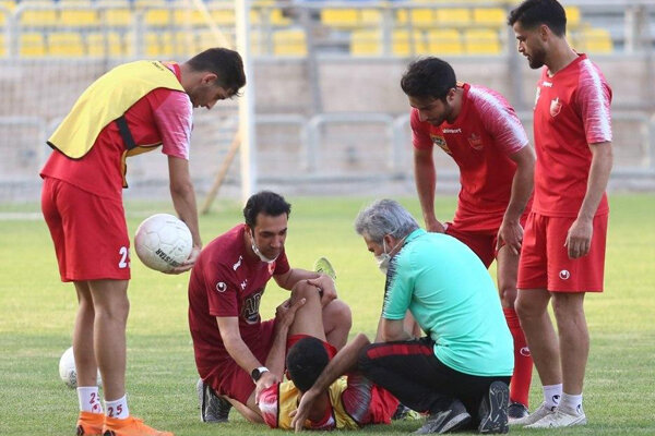 رباط صلیبی مدافع تیم فوتبال پرسپولیس پاره شد