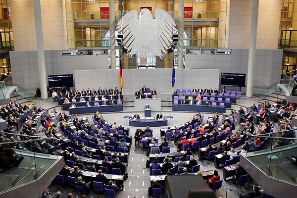 پارلمان آلمان یکجانبه گرایی ترامپ را به باد انتقاد گرفت