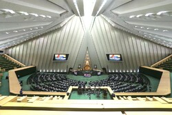 Motion at Iran Parl. to ban talks between Iran-US officals