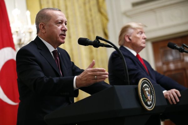 گفتگوی «ترامپ» و «اردوغان» پیرامون لیبی و تظاهرات در آمریکا