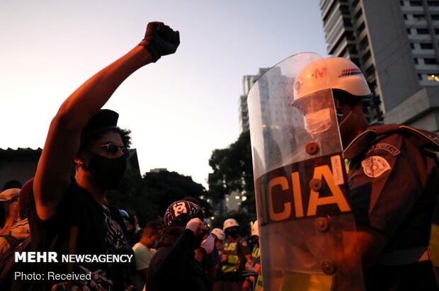 برازیل میں ہزاروں افراد نے سڑکوں پر احتجاج کیا