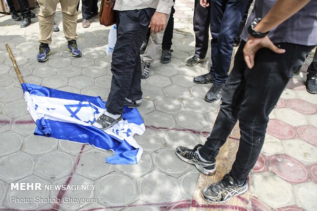 Protests in front of the Armenian Embassy in Tehran