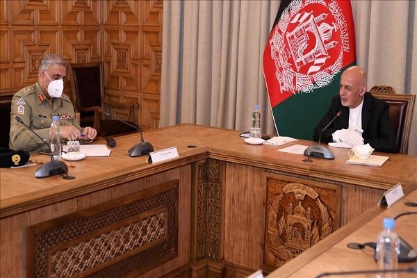 رئیس ستاد ارتش پاکستان با اشرف‌غنی دیدار کرد