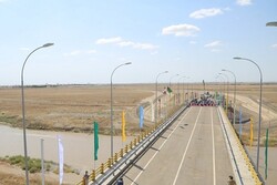 İran-Türkmenistan sınırında yeni ulaşım köprüsü açıldı