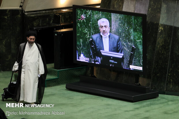 Iranian Parliament’s open session on Jun. 10