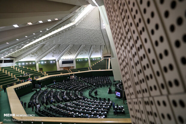 Iranian Parl. rejects outlines of next fiscal’s budget bill