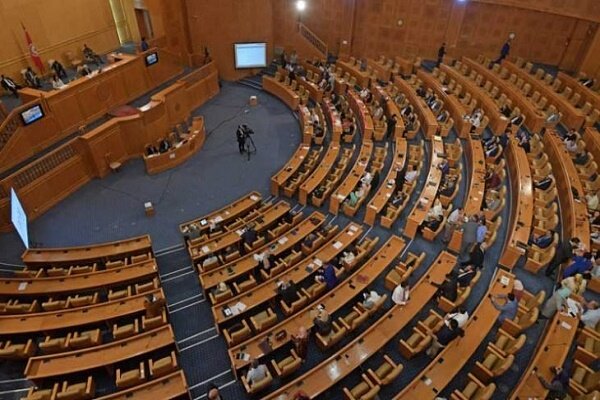 پارلمان تونس به کابینه نخست وزیر رأی اعتماد داد