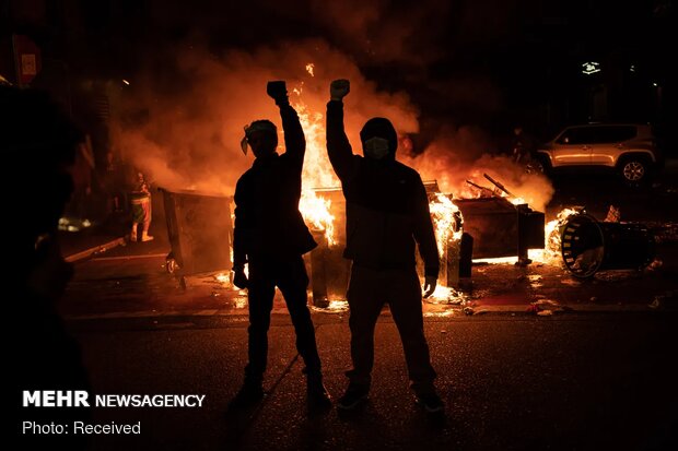 Seattle'da protestocular 'özerk bölge' ilan etti