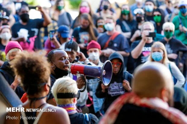 Seattle'da protestocular 'özerk bölge' ilan etti