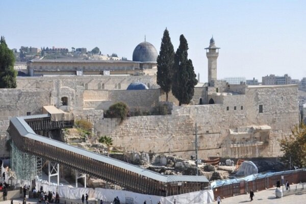 أوقاف القدس تنفي خبر السماح لرعايا الدول المطبعة بدخول الأقصى