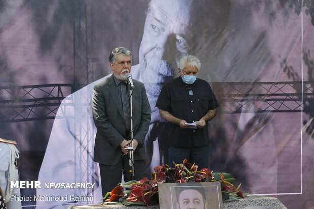 Funeral ceremony for veteran Iranian actor Keshavarz