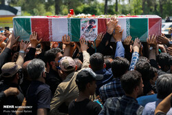 مدافع حرم شہید " جواد اللہ کرم " کو بہشت زہرا (س) میں سپرد خاک کردیا گیا