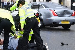 «نخست وزیر انگلیس» در خیابان لندن تصادف کرد