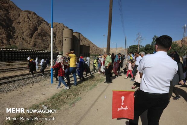 قطار گردشگری شیرگاه