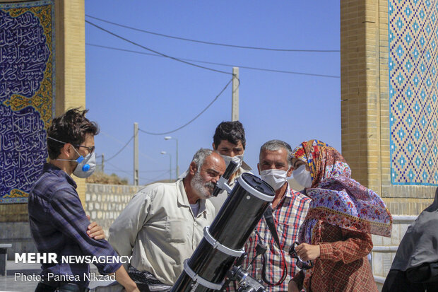 Observing last solar eclipse of century in Iran’s provinces 