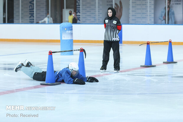 1st edition of ice skating with hurdles in Tehran