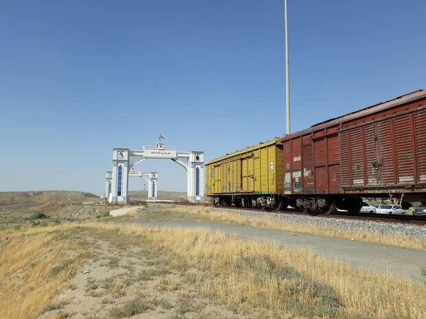 بازگشایی مرز ریلی اینچه برون با ترکمنستان بعد از ۴ماه
