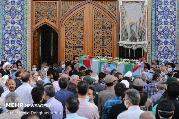 تشییع پیکر جانباز شهید «علی‌اکبر عربی» در یزد