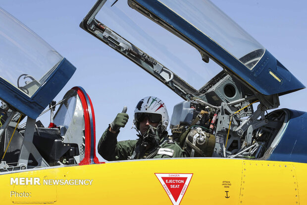 تسليم ثلاث مقاتلات جديدة من طراز "كوثر" للقوة الجوية في الجيش الإيراني