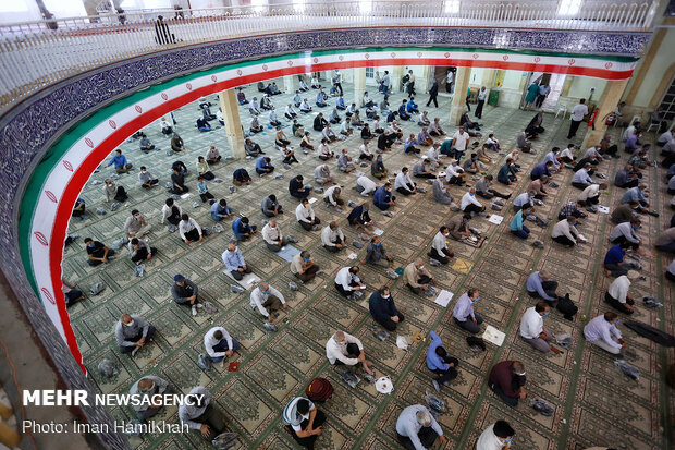 Friday Prayer in Hamedan with health protocols in place