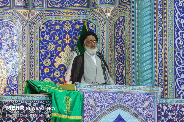 Friday prayers held in Qom after four-month hiatus