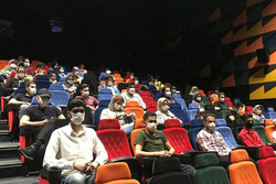 افت فروش سینماها در آستانه جشنواره فجر/ «کمدی»های شکست‌خورده!