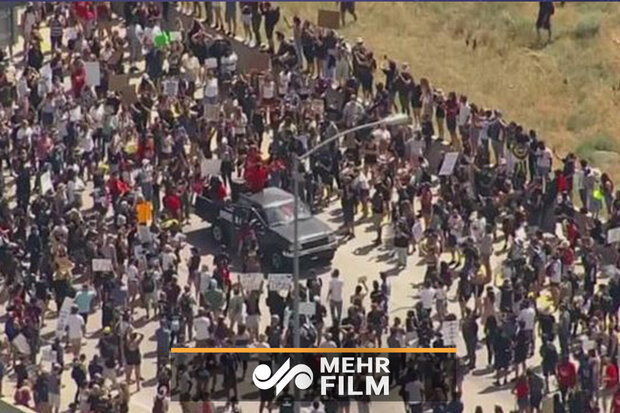 VIDEO: Protesters in Colorado shut down highway
