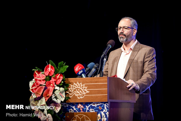 محسن مومنی شریف در مراسم تکریم و معارفه رئیس «حوزه هنری»