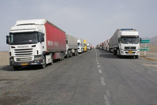 تخلف اضافه تناژ در محورهای استان بوشهر ۱۸ درصد افزایش یافت