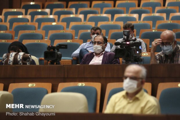  حضور خبرنگاران در نشست خبری جمشید محبت خانی به مناسبت روز ملی محیط‌بان