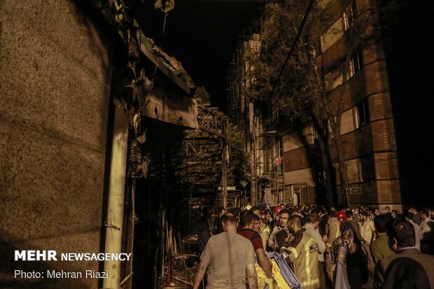 آتش سوزی و انفجار در درمانگاه «سینا اطهر» خیابان شریعتی