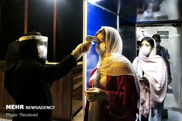 Tehran City Theater host 1st performance under Covid-19 outbreak 