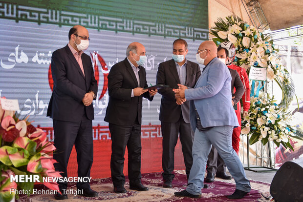 إفتتاح أكاديمية عالمية في إيران لقيادة الدراجات النارية و سباق السيارات 