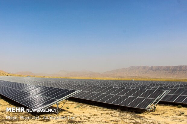 تولید ۴٠ مگاوات برق توسط نیروگاه‌های خورشیدی فارس