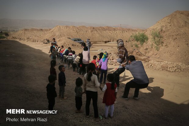 برگزاری جشن میلاد امام رضا برای کودکان مناطق محروم