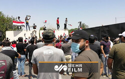 VIDEO: Iraqi nation protest Saudi's insult to Ayat. Sistani