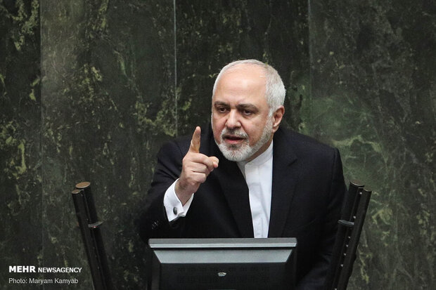 Zarif addresses Parliament open session